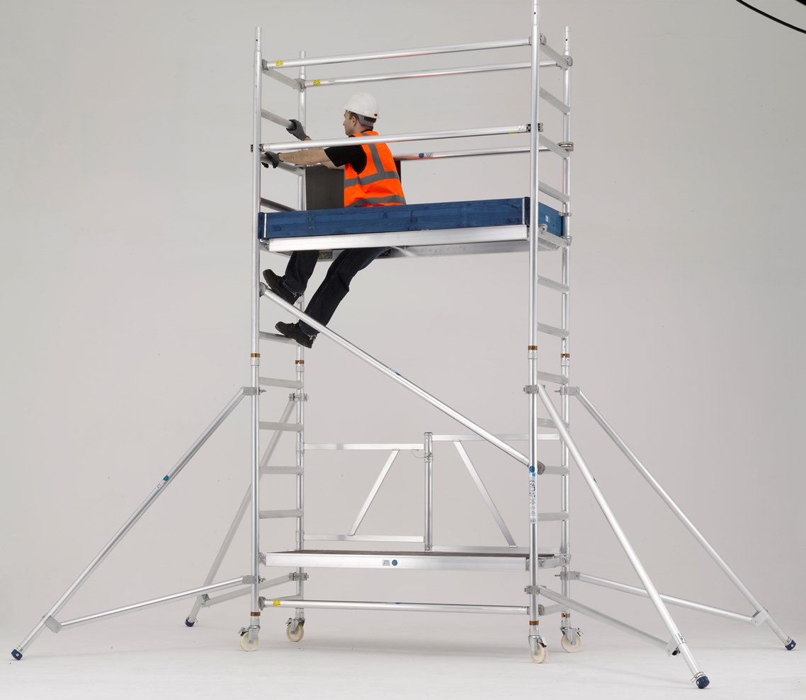 mobile scaffold tower